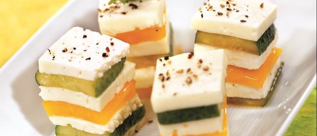 Закуска из огурцов и сладкого перца