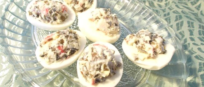 Яйца с морской капустой