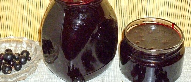 Желейное варенье из черной смородины
