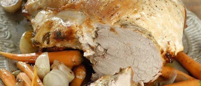 Свинина с овощами в духовке