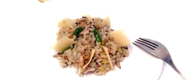 Ризотто с трюфельной пастой, белым вином и вешенками