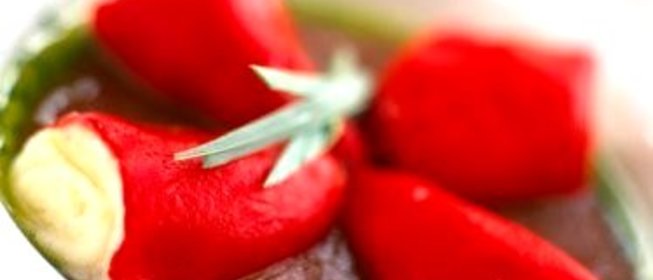 Соленая треска с перцем и томатным соусом