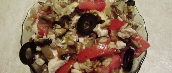 Салат с курицей шампиньонами с помидорами