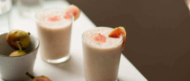 Смузи с ананасом и инжиром