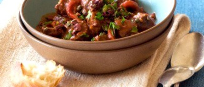 Тушеная свинина с рыбным соусом и жженым сахаром