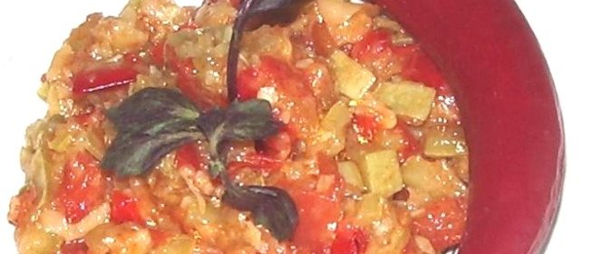 Икра из кабачков с перцем чили