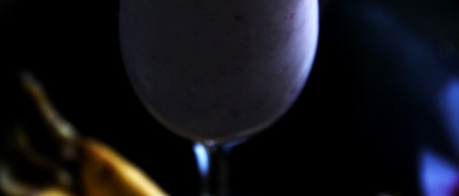 Малиново-банановый смузи