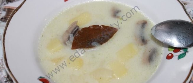 Молочный суп с картофелем и грибами
