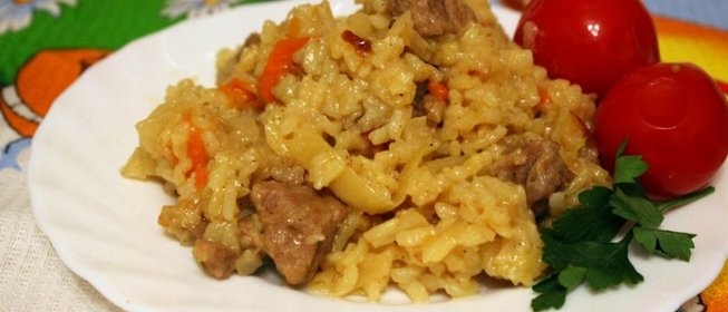 Ароматная рисовая каша с мясом и капустой