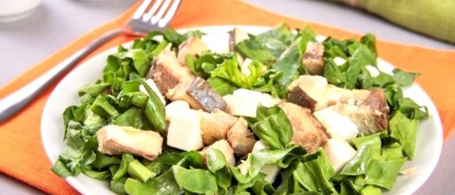 Салат с тунцом и сыром