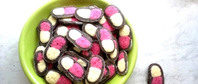 Разноцветное печенье