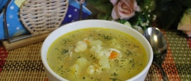 Куриный суп со шпецле