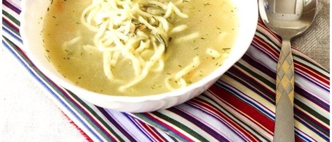 Куриный суп с домашней лапшой