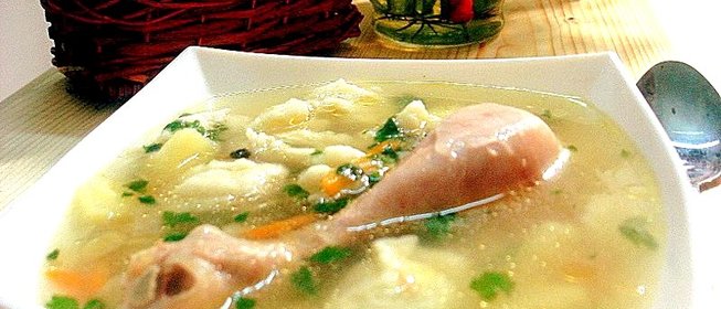 Украинский куриный суп с галушками
