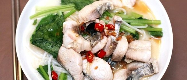 Рыбный суп с лапшой