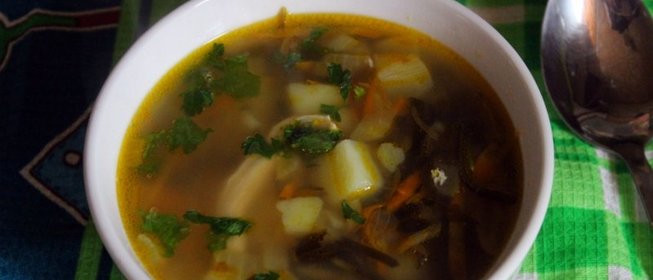 Куриный суп с рисом и морской капустой