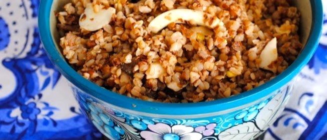 Гречка с грибами и яйцами