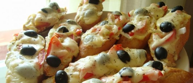 Пиццы на хлебе