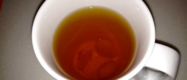 Черный чай с шафраном и кумкватом