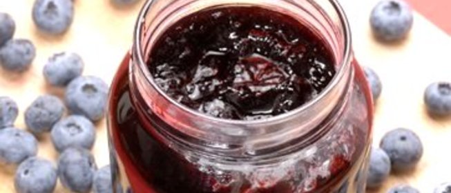 Быстрое варенье из черники