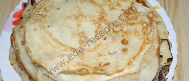 Блины с молоком в бутылке