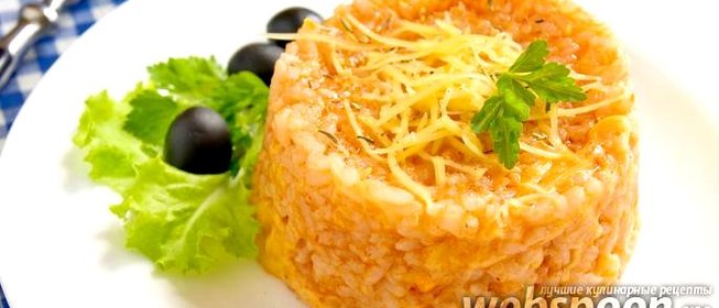 Рисовая каша с томатной пастой и сыром