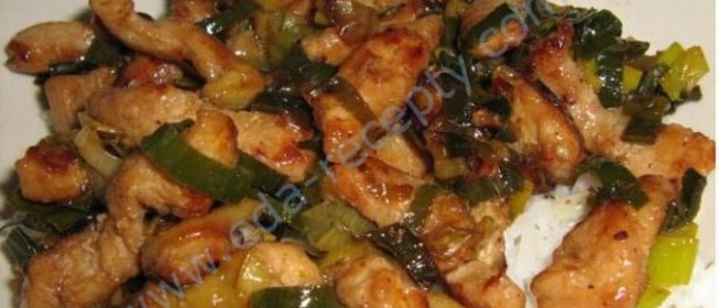 Говядина с луком-пореем в ароматном соусе по-монгольски