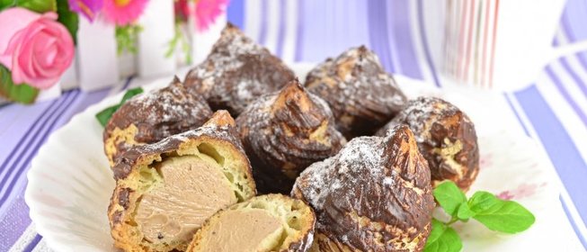 Профитроли с кофейным кремом