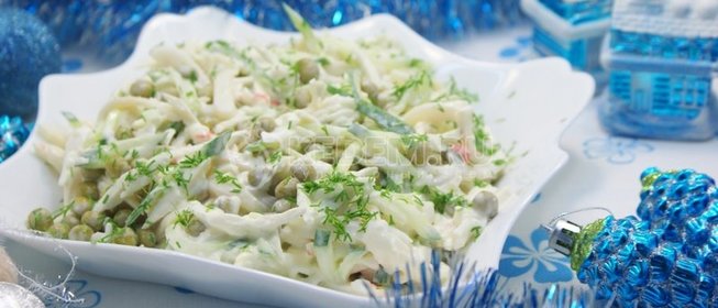 Салат с кальмарами и огурцом