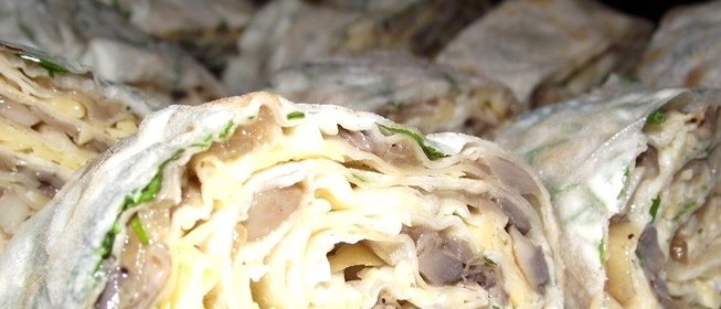 Лаваш с грибами и сыром
