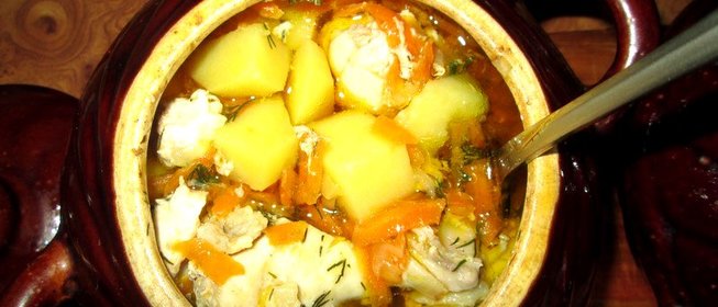 Картофель с курицей в горшочках