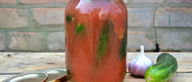 Огурчики в томатном соке