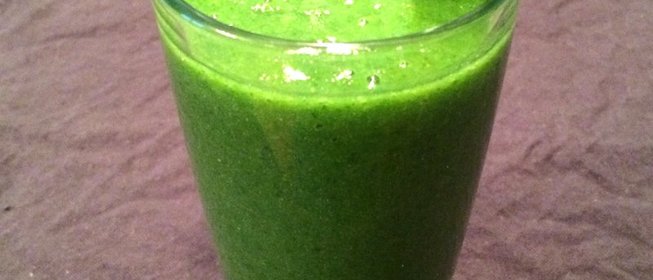 Смузи из фейхоа со шпинатом