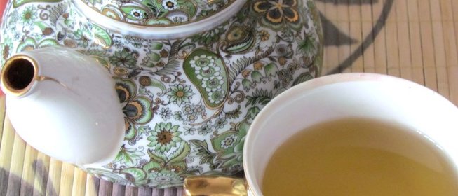 Зелёный чай с корицей, имбирём и яблоком