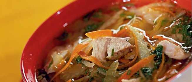 Куриный суп с сельдереем