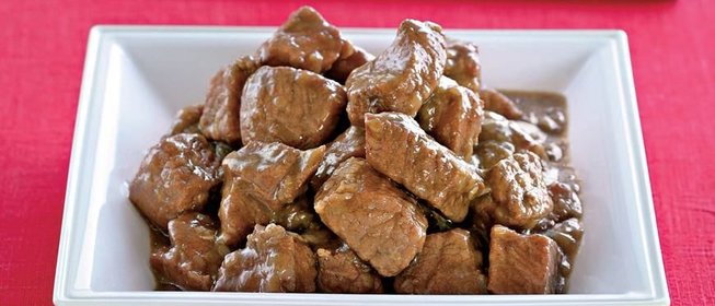 Свинина, тушенная по-красному