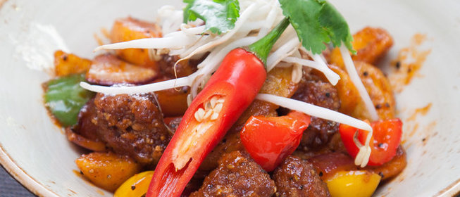 Говядина с овощами и перечным соусом