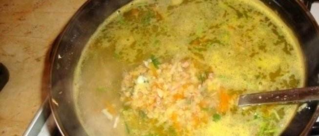 Рыбный суп с чечевицей