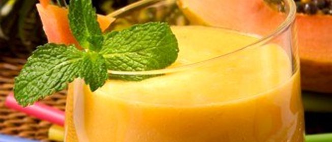 Смузи с папайей и персиками