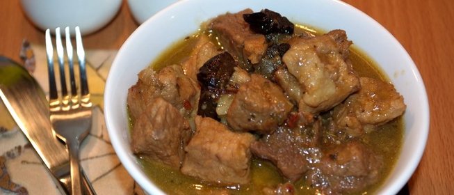 Свинина в винном соусе