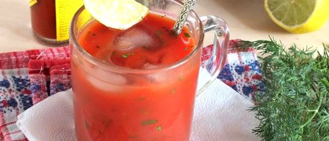Освежающий томатный коктейль с петрушкой