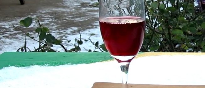 Вино из малинового варенья