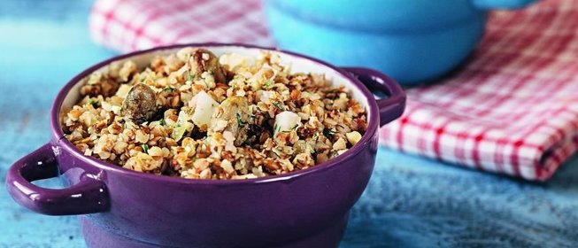 Гречневая каша с куриными потрошками