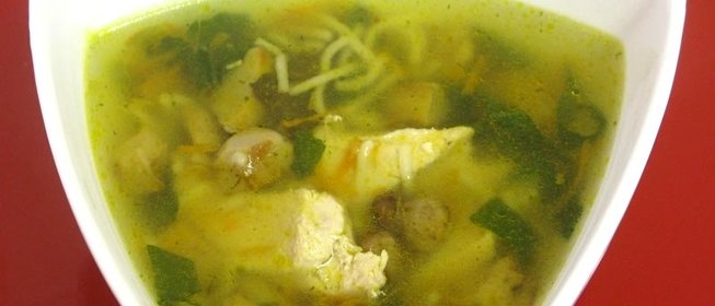 Куриный суп со шпинатом