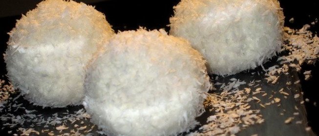 Творожные конфеты с миндалем и кокосом