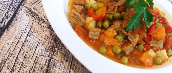 Говядина с зеленым горошком