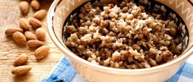 Гречневая каша с миндалём