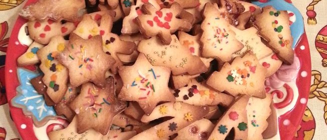 Праздничное песочное печенье