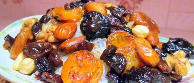 Сладкий армянский плов с изюмом и сухофруктами