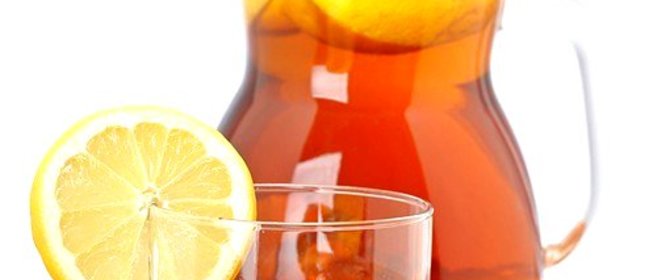 Холодный чай со специями и лимоном